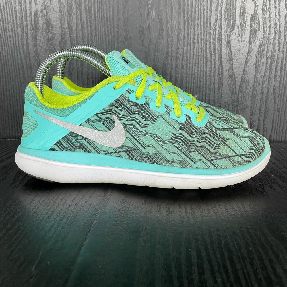 Nike Flex 2016 Run women’s size 7